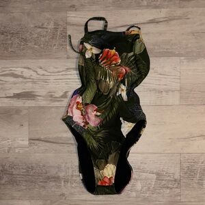 Jolyn Jackson III 26 Floral Green One Piece Swimsuit